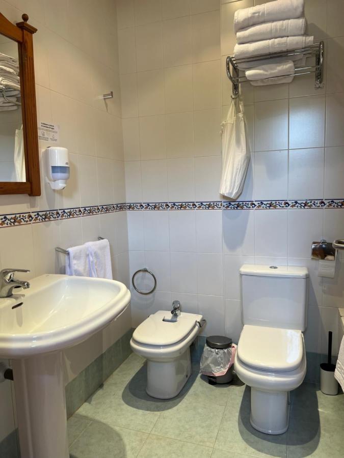 Hostal Villa El Colmenar Mombeltrán Exteriér fotografie