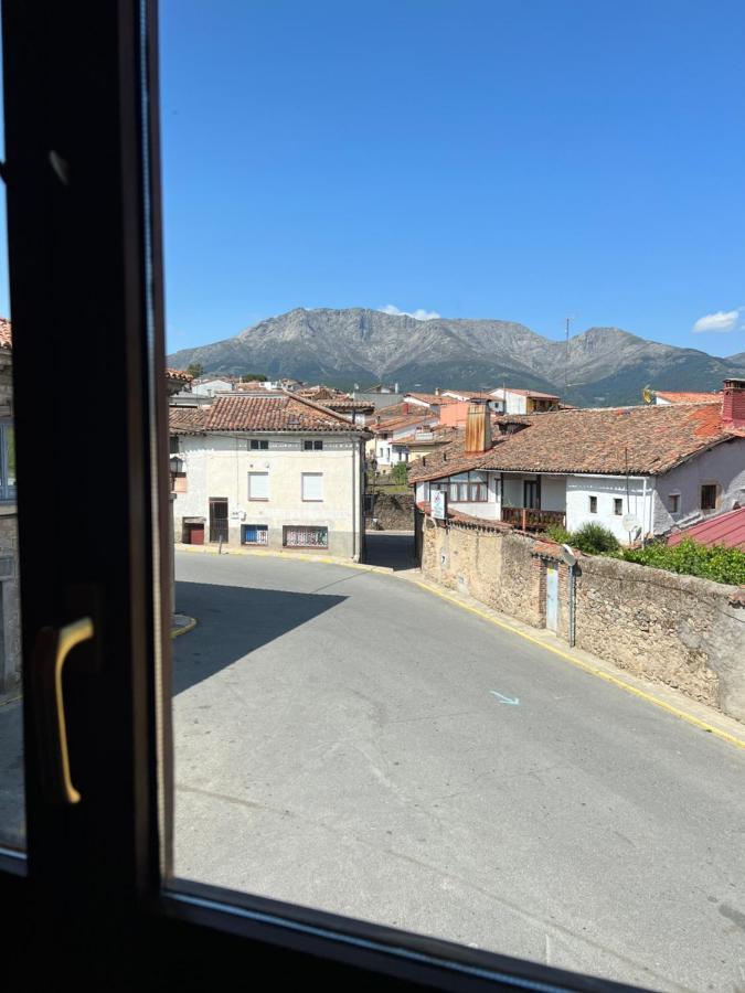 Hostal Villa El Colmenar Mombeltrán Exteriér fotografie